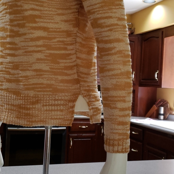 Express Cold Shoulder Sweater Small - Picture 5 of 6